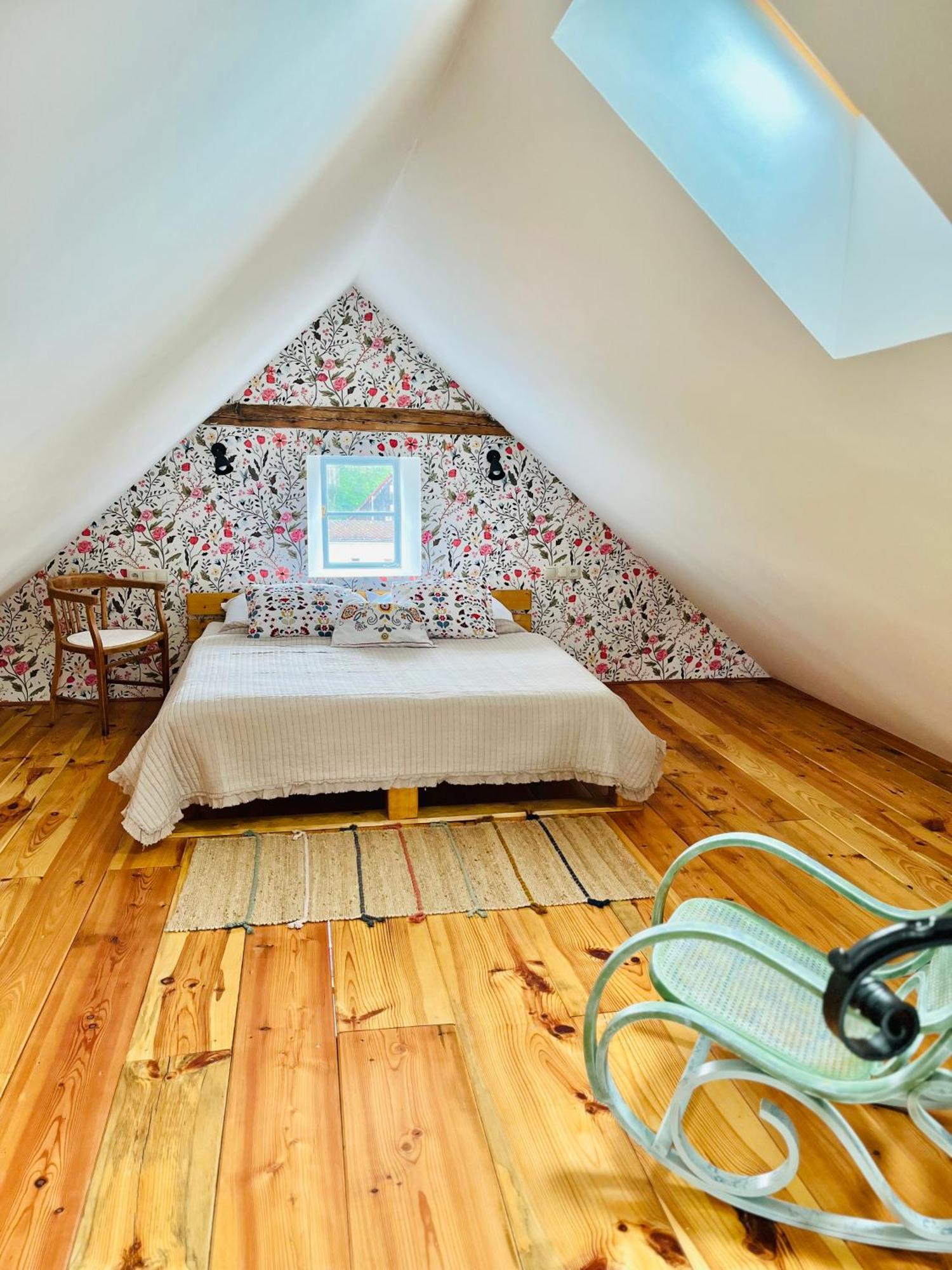 Na Nebi 187 Aparthotel Bečov nad Teplou Екстериор снимка