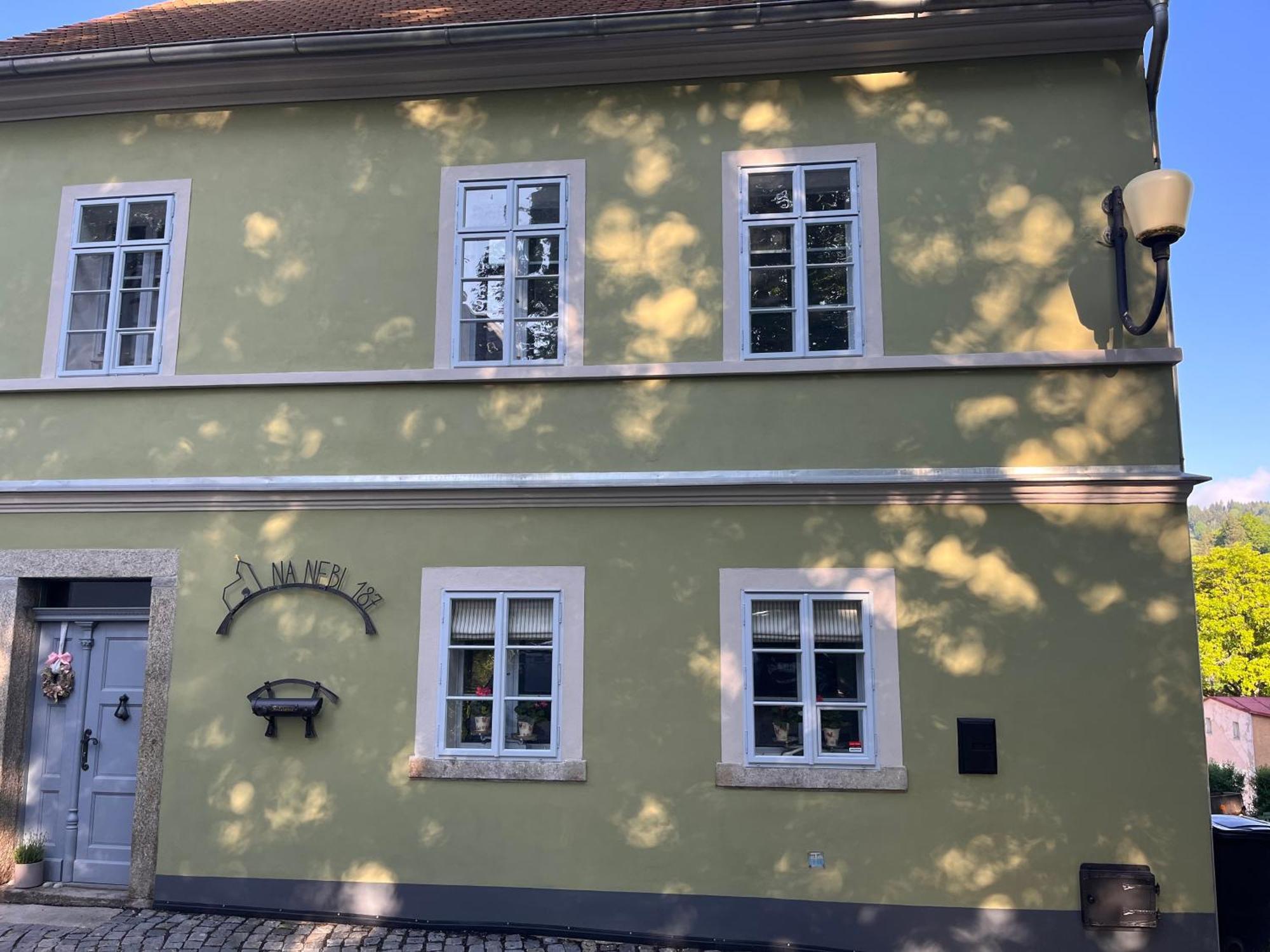 Na Nebi 187 Aparthotel Bečov nad Teplou Екстериор снимка