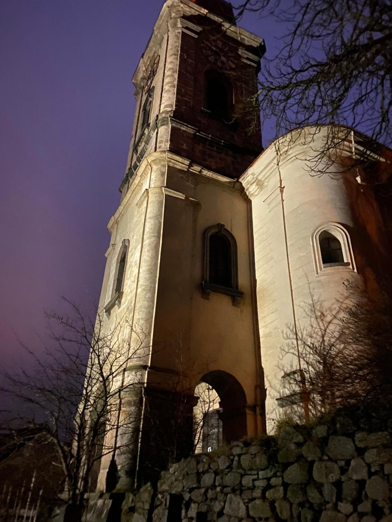 Na Nebi 187 Aparthotel Bečov nad Teplou Екстериор снимка