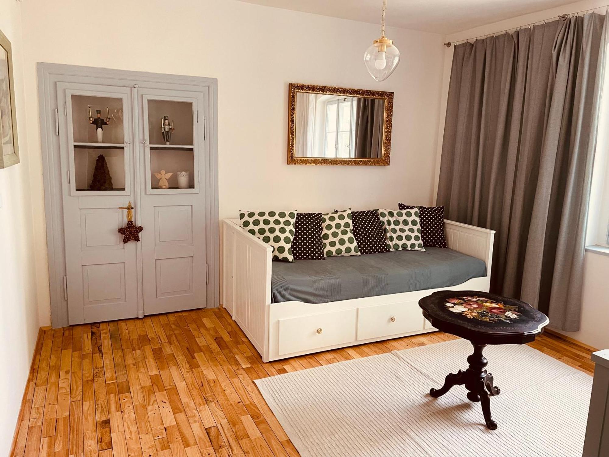 Na Nebi 187 Aparthotel Bečov nad Teplou Екстериор снимка