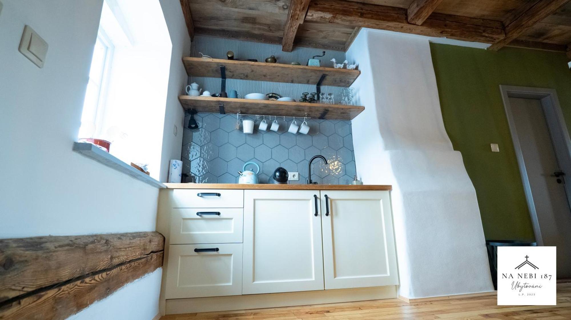 Na Nebi 187 Aparthotel Bečov nad Teplou Екстериор снимка